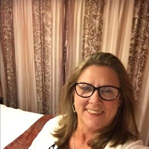 Meet your Posher, Alice